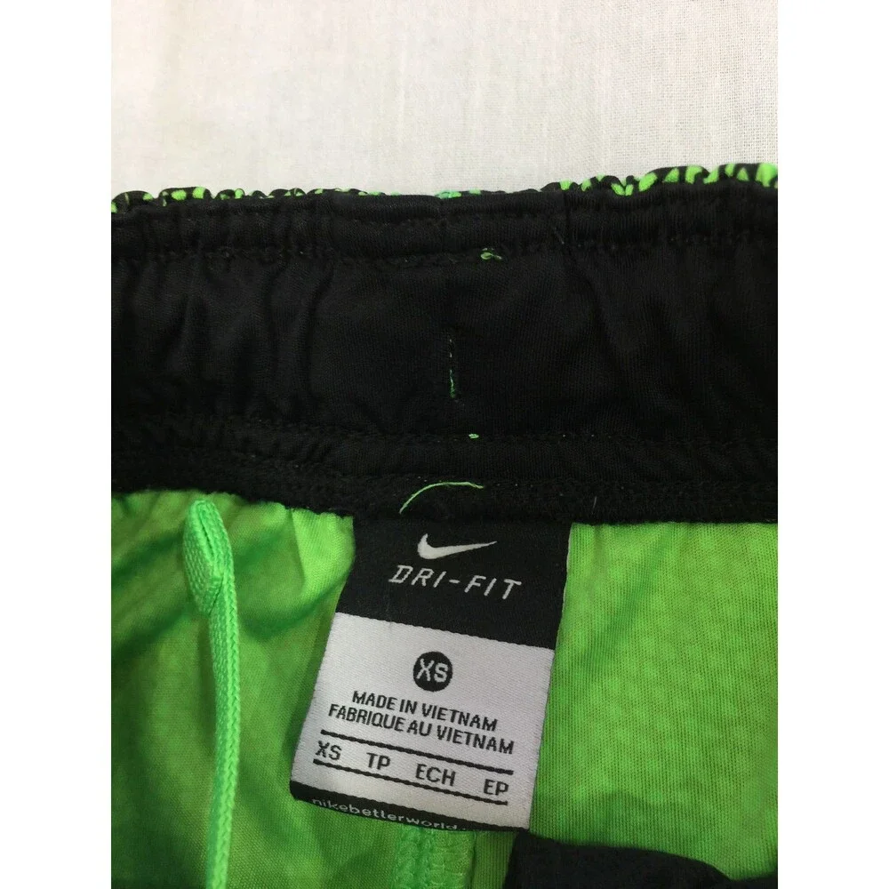 NIKE DRI FIT BOYS ATHLETIC SHORTS SIZE XS